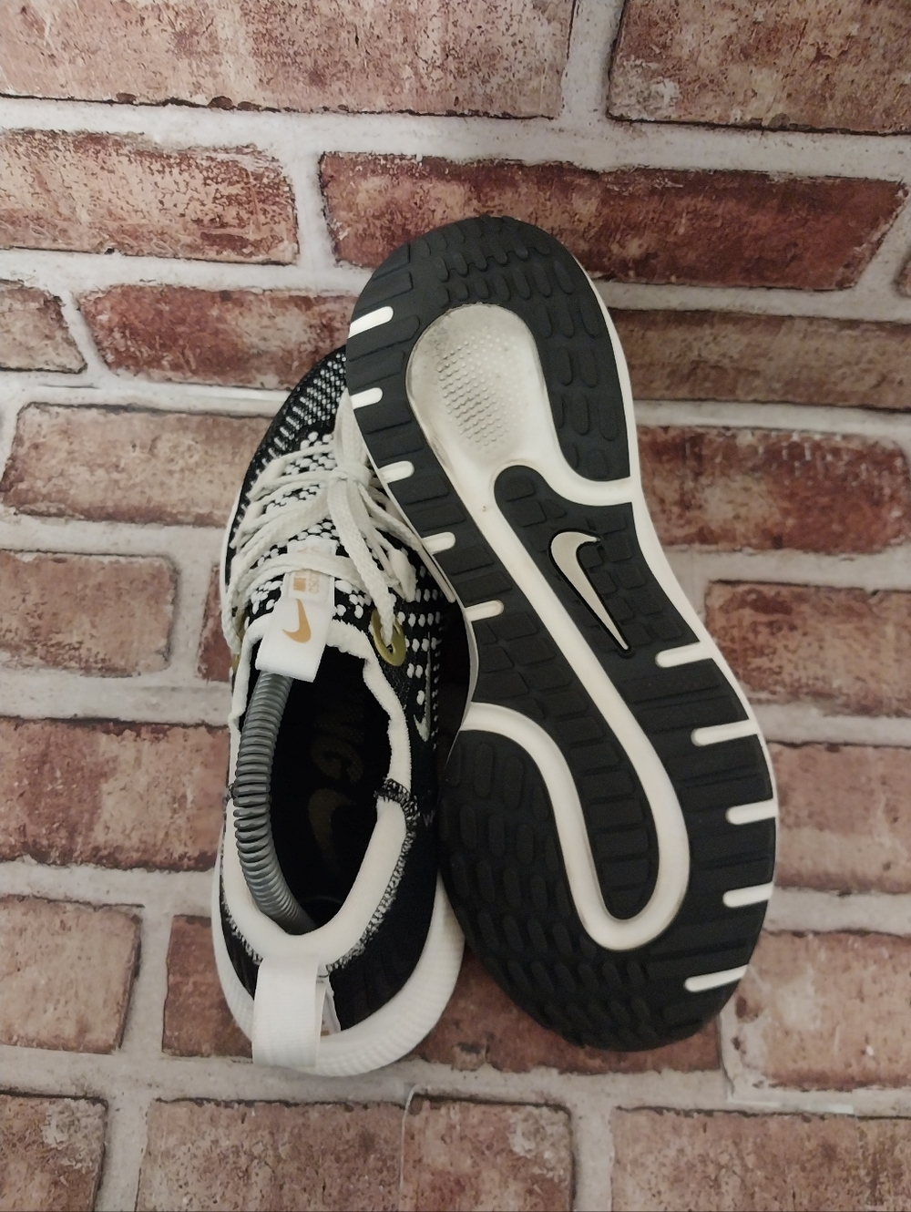 Pre-owned 2021 Nike React Escape Run Flyknit - Picture 7 of 12